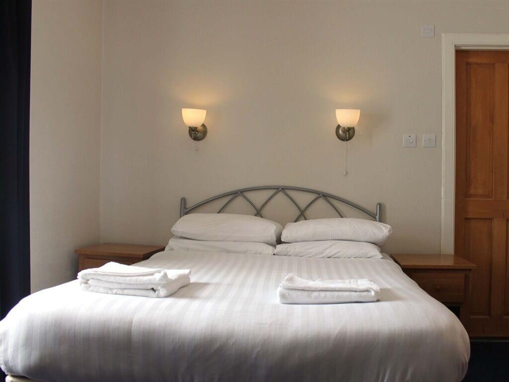 Sutherland Inn Брора Экстерьер фото